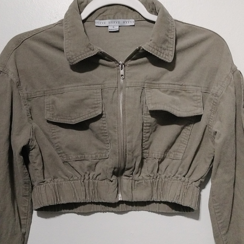 HYFVE Full zipper cropped jacket size S